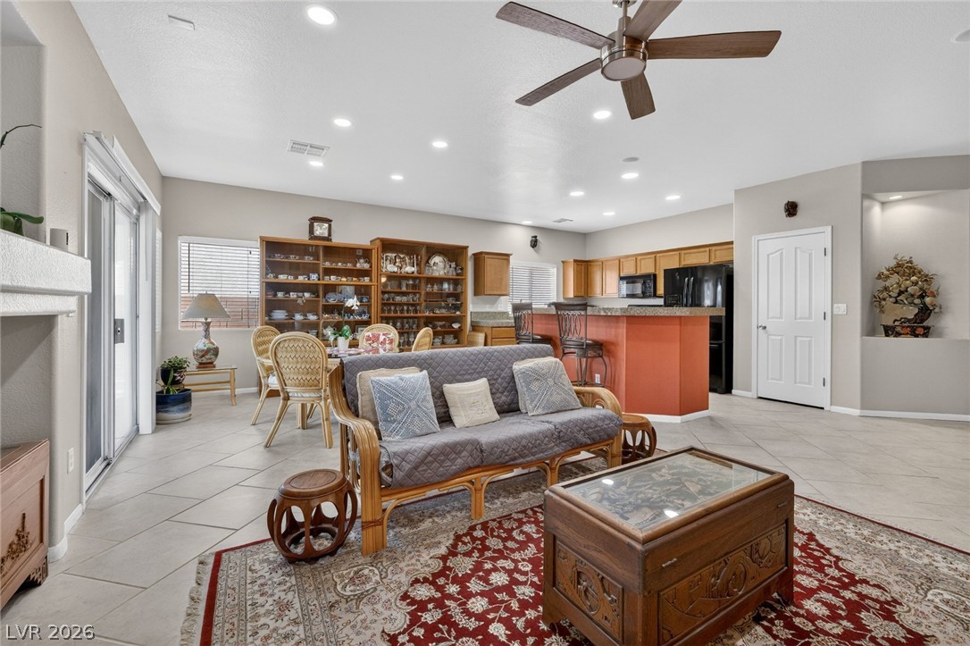 4467 Verdiccio Avenue Las Vegas NV 89141