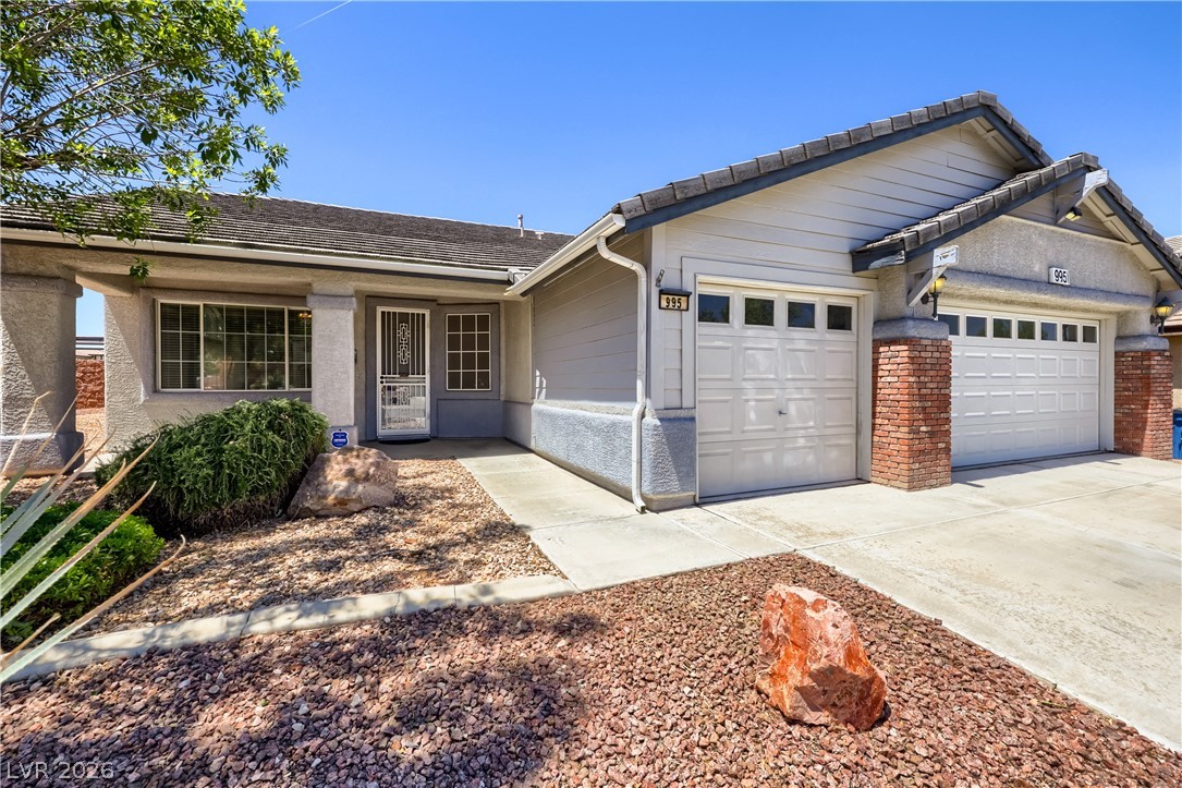 995 Courtney Valley Street Henderson NV 89052