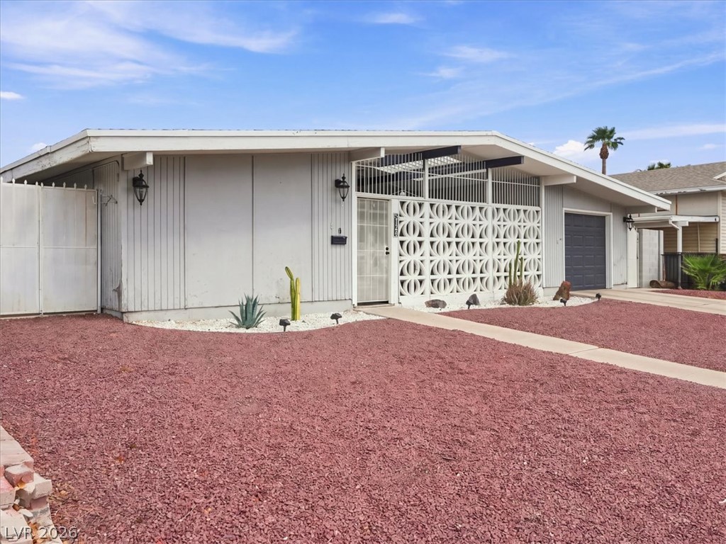 5128 Champions Avenue Las Vegas NV 89142
