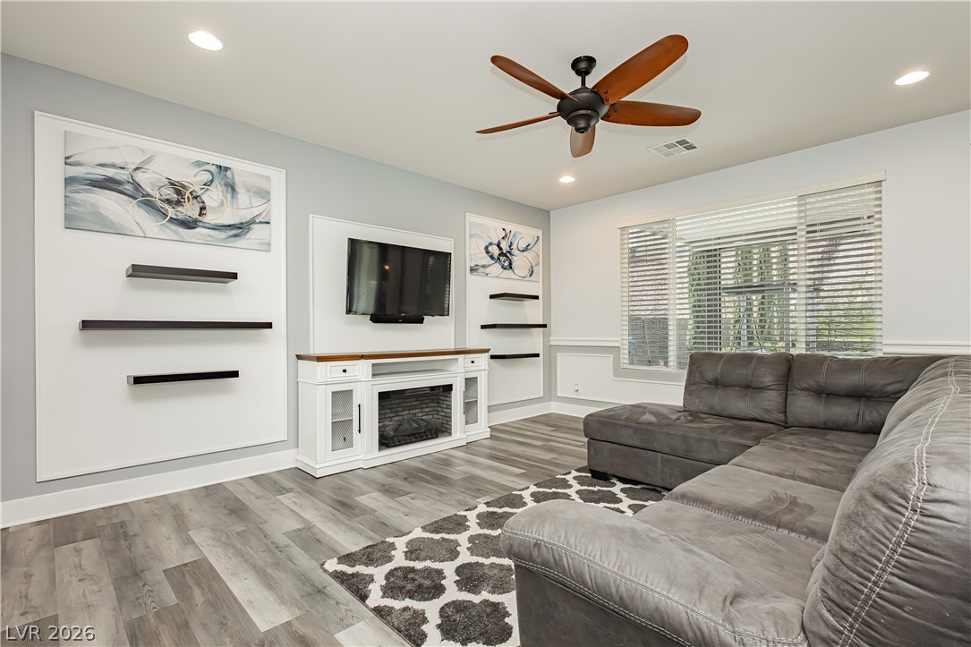 4529 Eagle Nest Peak Street Las Vegas NV 89129