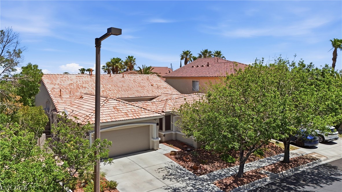 2204 Scarlet Rose Drive Las Vegas NV 89134
