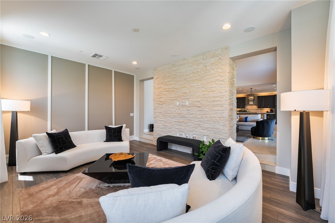 6812 Double Star Street Las Vegas NV 89135