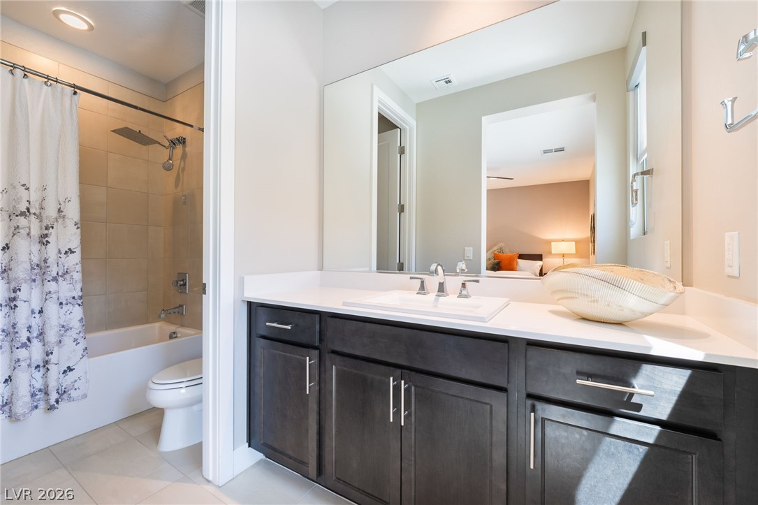 6812 Double Star Street Las Vegas NV 89135