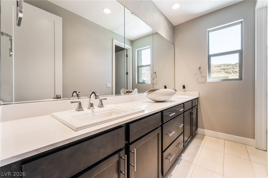 6812 Double Star Street Las Vegas NV 89135