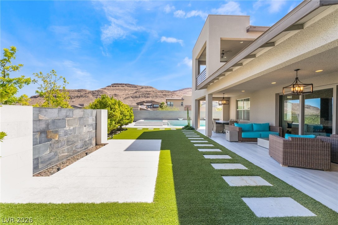 6812 Double Star Street Las Vegas NV 89135