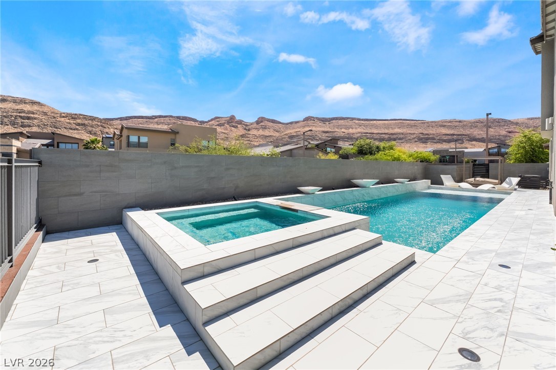 6812 Double Star Street Las Vegas NV 89135