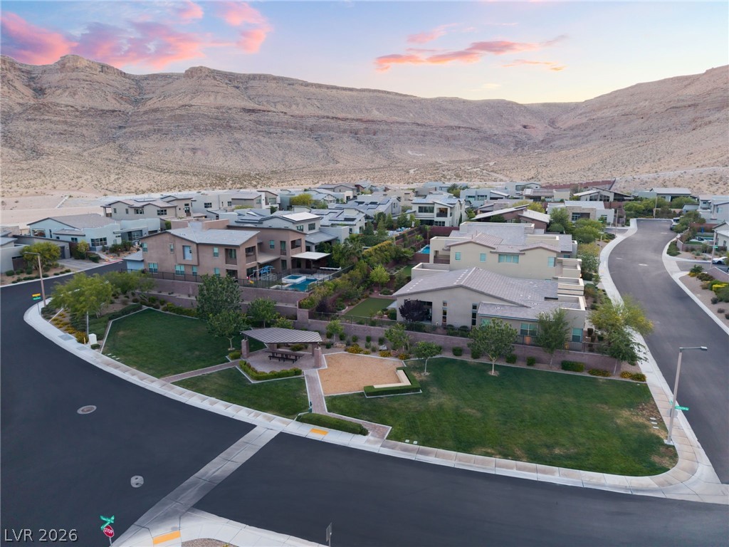 6812 Double Star Street Las Vegas NV 89135