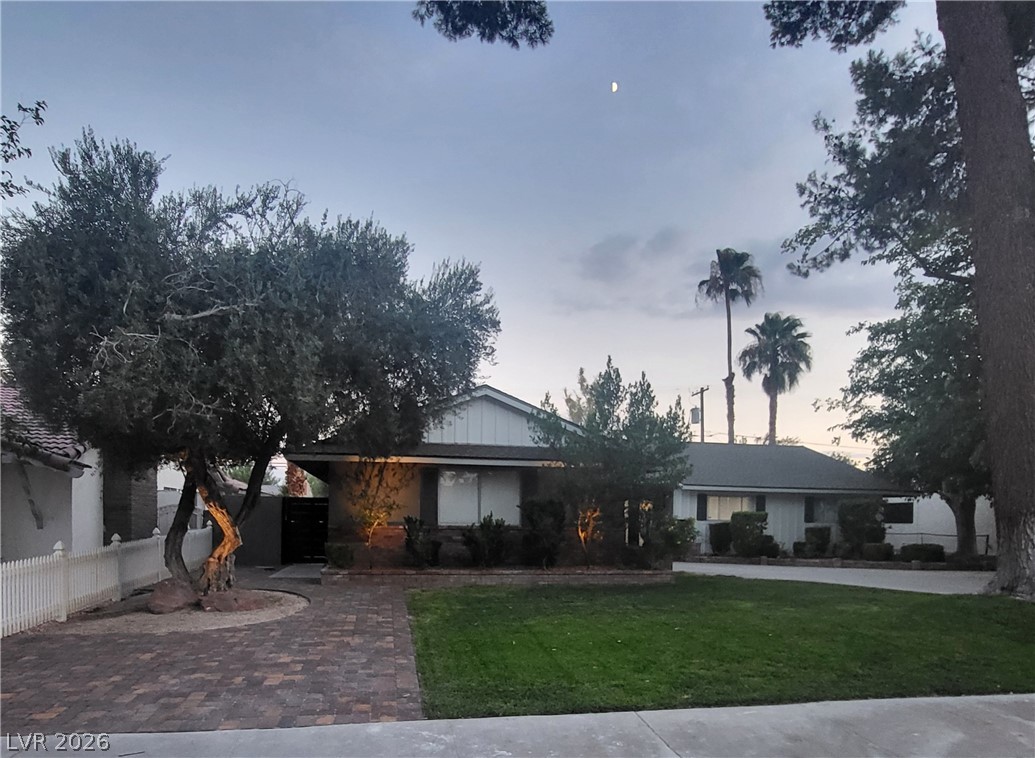 2917 Colanthe Avenue Las Vegas NV 89102
