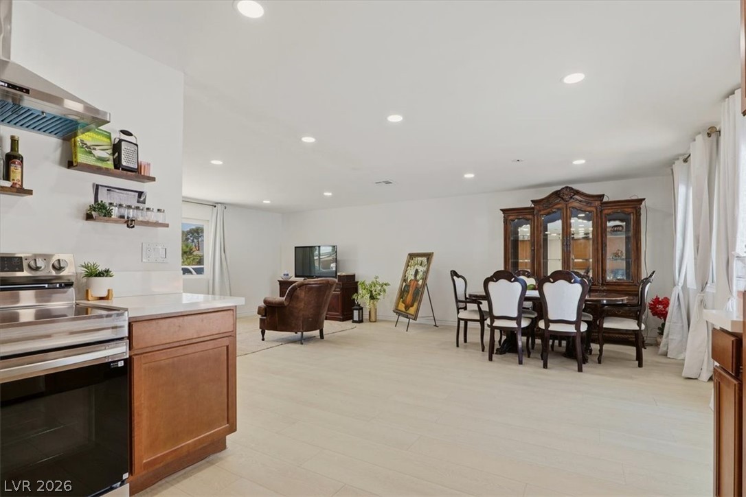 6252 Clarice Avenue Las Vegas NV 89107