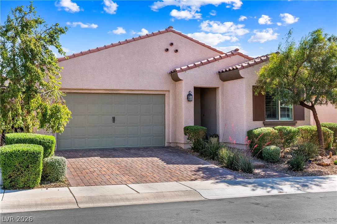 517 Sterling Falls Avenue Henderson NV 89011