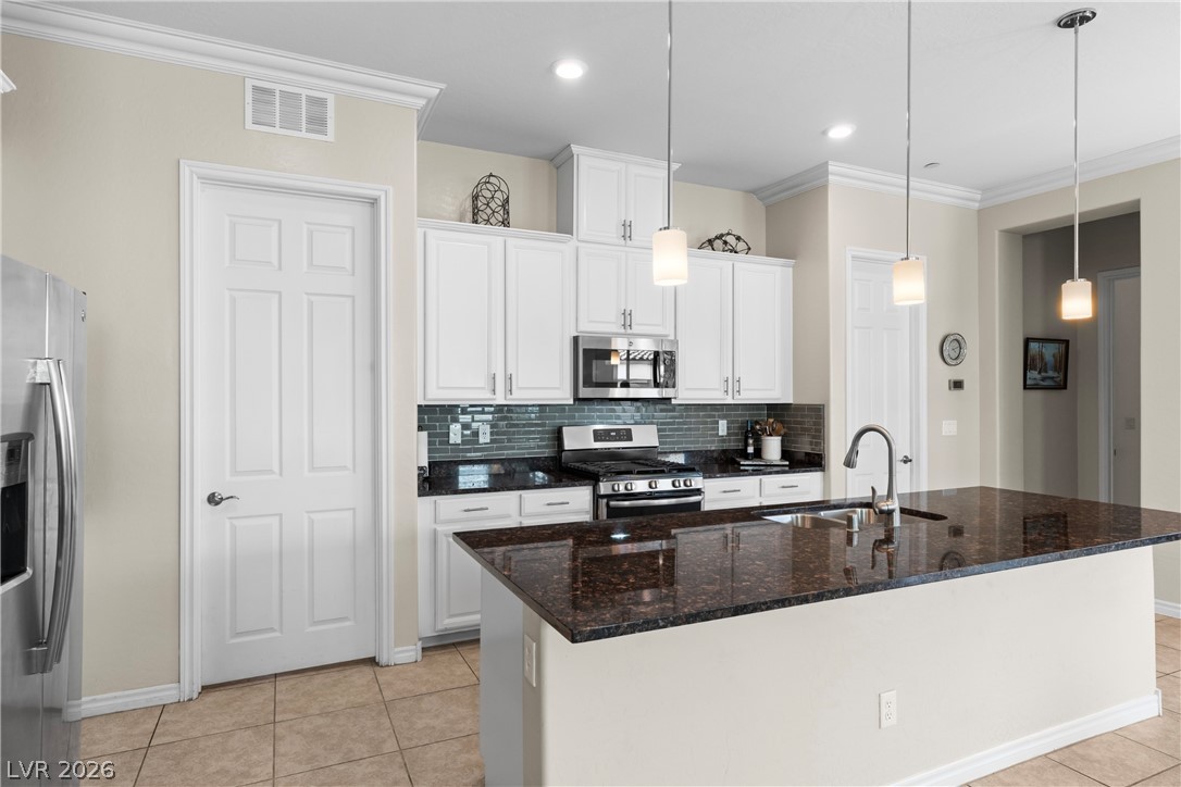 517 Sterling Falls Avenue Henderson NV 89011