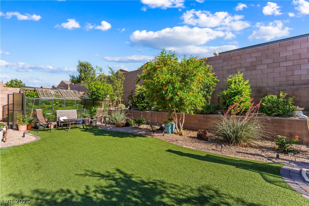 517 Sterling Falls Avenue Henderson NV 89011