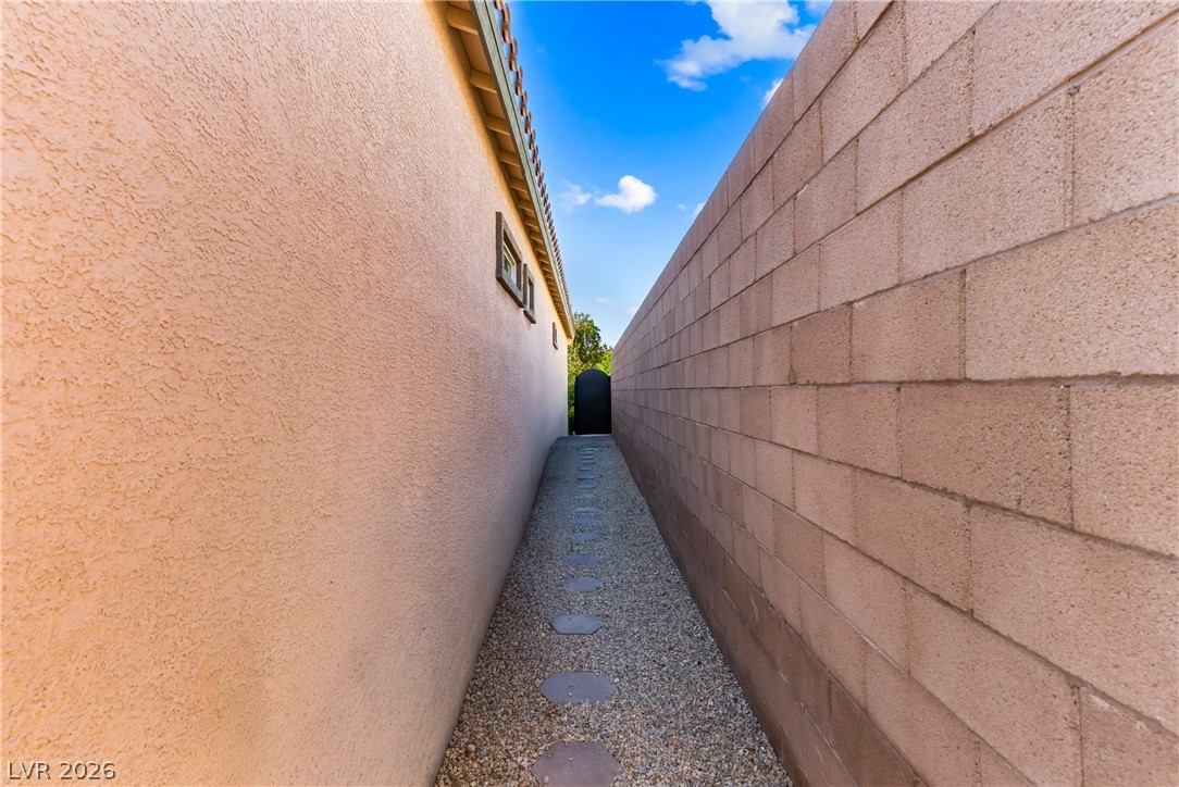 517 Sterling Falls Avenue Henderson NV 89011