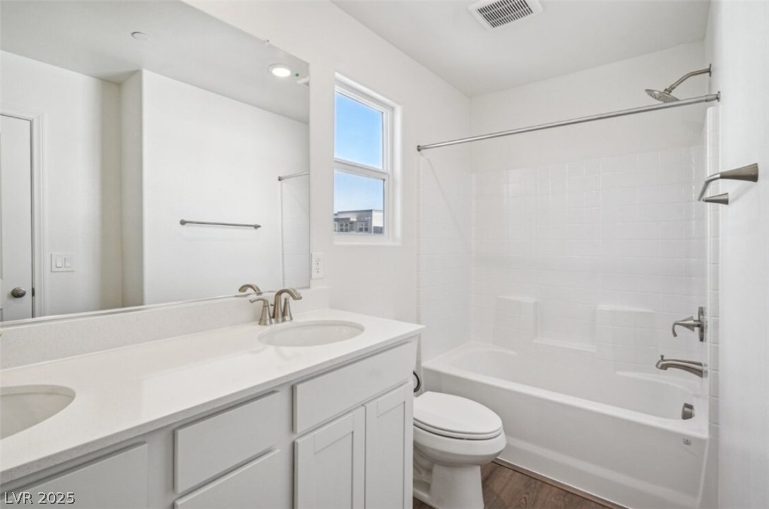 5866 Kips Bay Street Las Vegas NV 89148