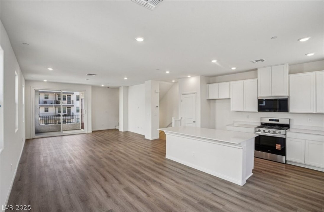 5866 Kips Bay Street Las Vegas NV 89148