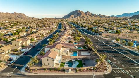 1001 Amber Gate Street Henderson NV 89002