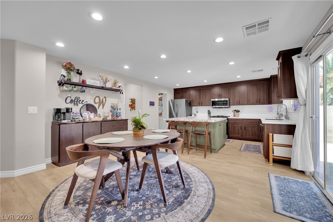 4913 Apache Valley Avenue Las Vegas NV 89131