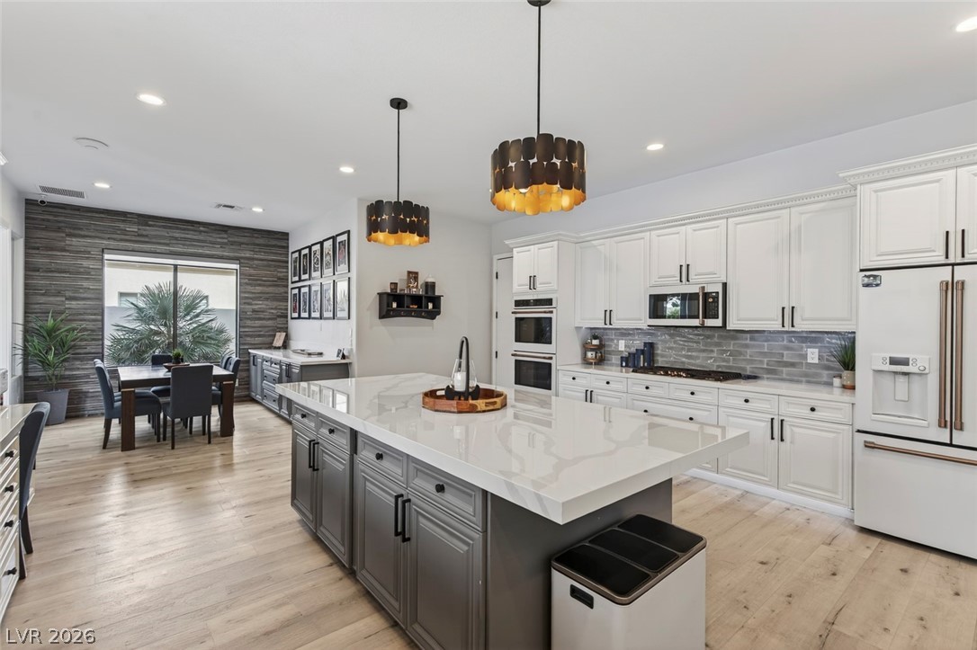 172 Wellspring Avenue Las Vegas NV 89183
