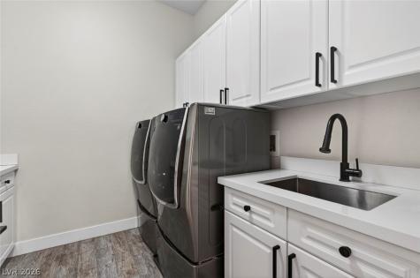 172 Wellspring Avenue Las Vegas NV 89183