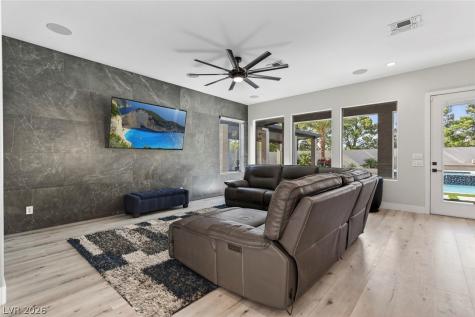 172 Wellspring Avenue Las Vegas NV 89183