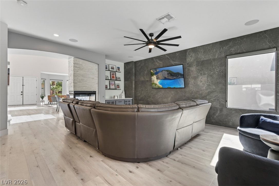 172 Wellspring Avenue Las Vegas NV 89183