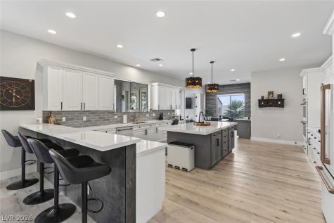 172 Wellspring Avenue Las Vegas NV 89183