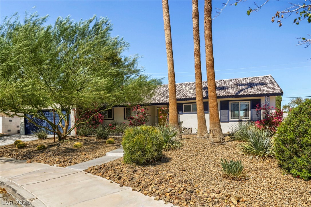 3908 El Jardin Avenue Las Vegas NV 89102
