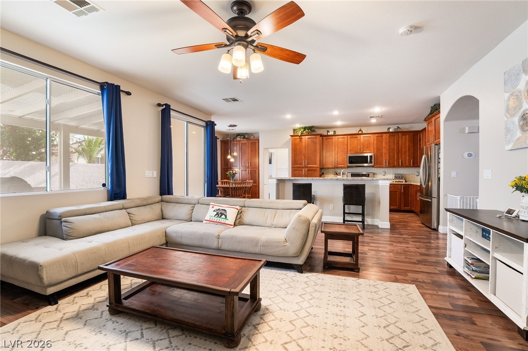 4916 Soaring Springs Avenue Las Vegas NV 89131