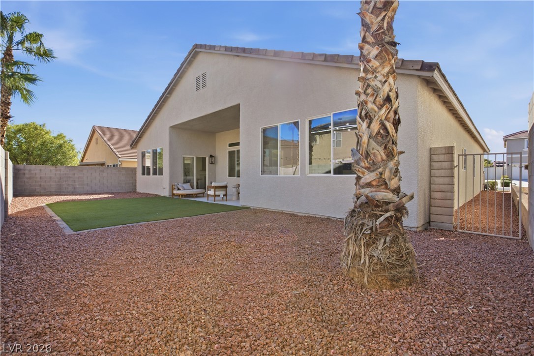8916 Loggers Mill Avenue Las Vegas NV 89143