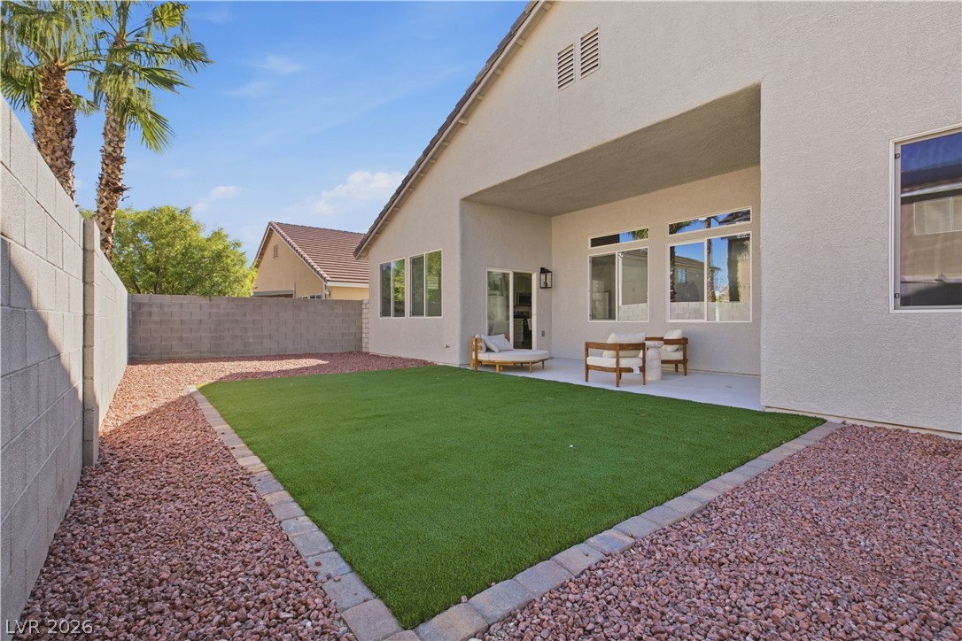 8916 Loggers Mill Avenue Las Vegas NV 89143
