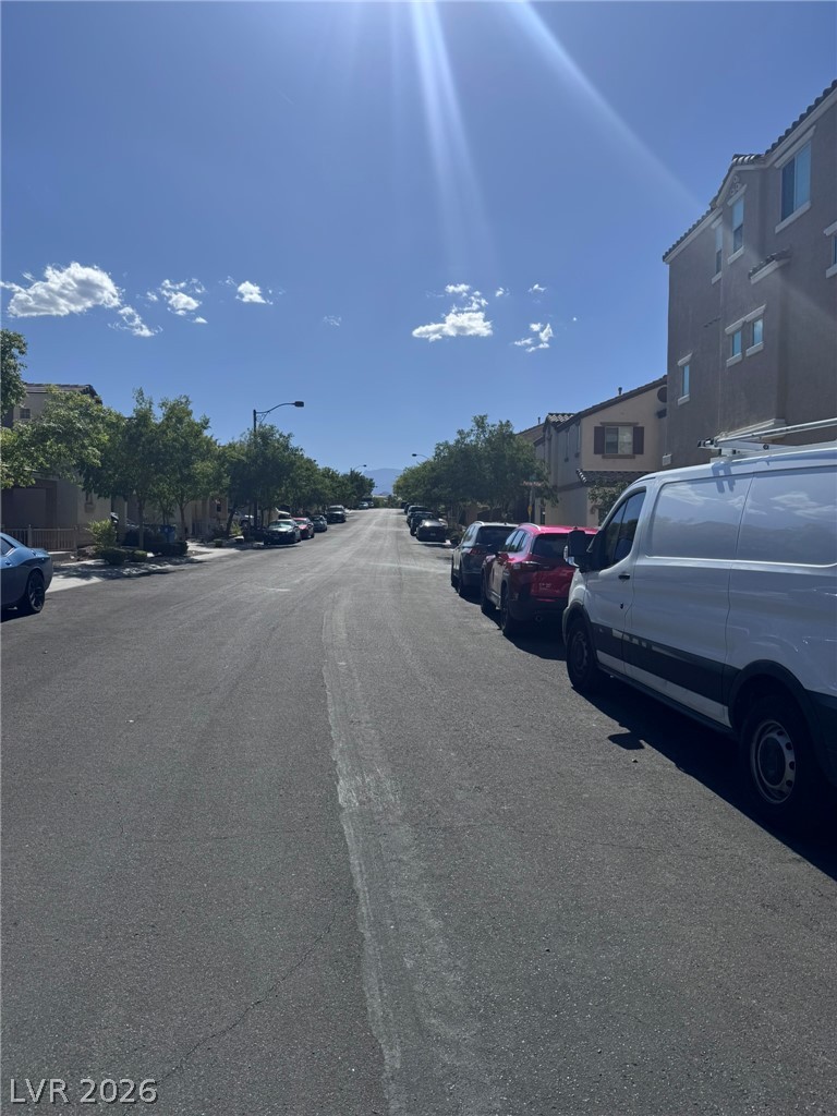 8949 Careful Canvas Avenue Las Vegas NV 89149
