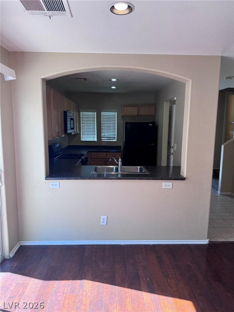 8949 Careful Canvas Avenue Las Vegas NV 89149