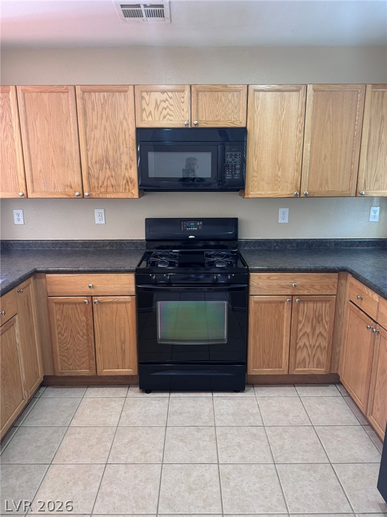 8949 Careful Canvas Avenue Las Vegas NV 89149