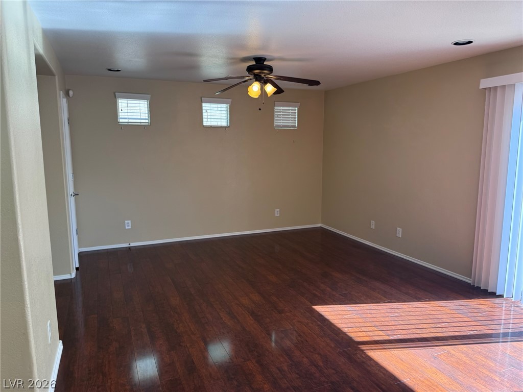 8949 Careful Canvas Avenue Las Vegas NV 89149