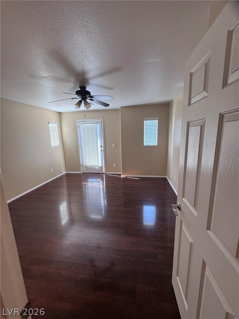 8949 Careful Canvas Avenue Las Vegas NV 89149