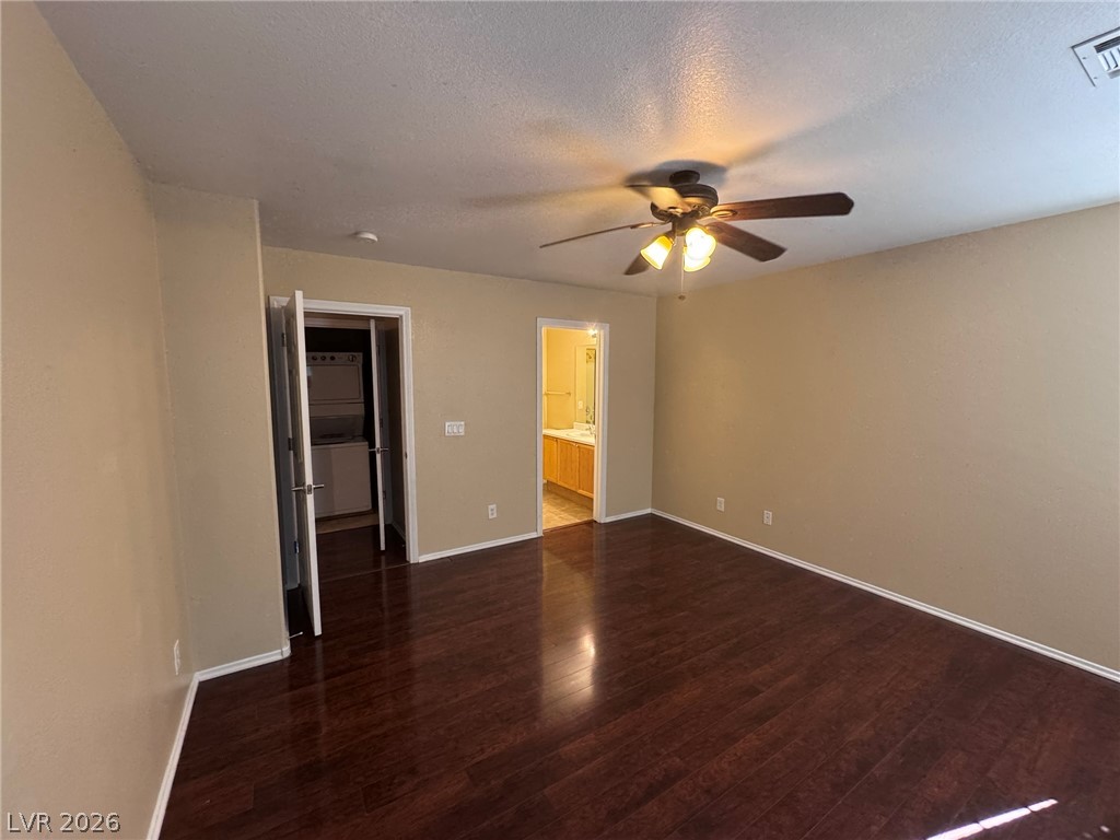 8949 Careful Canvas Avenue Las Vegas NV 89149