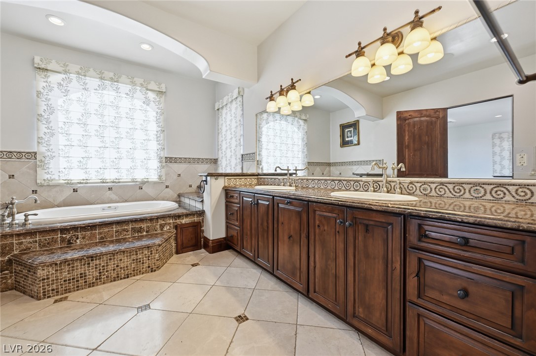 9 Via Del Garda Henderson NV 89011