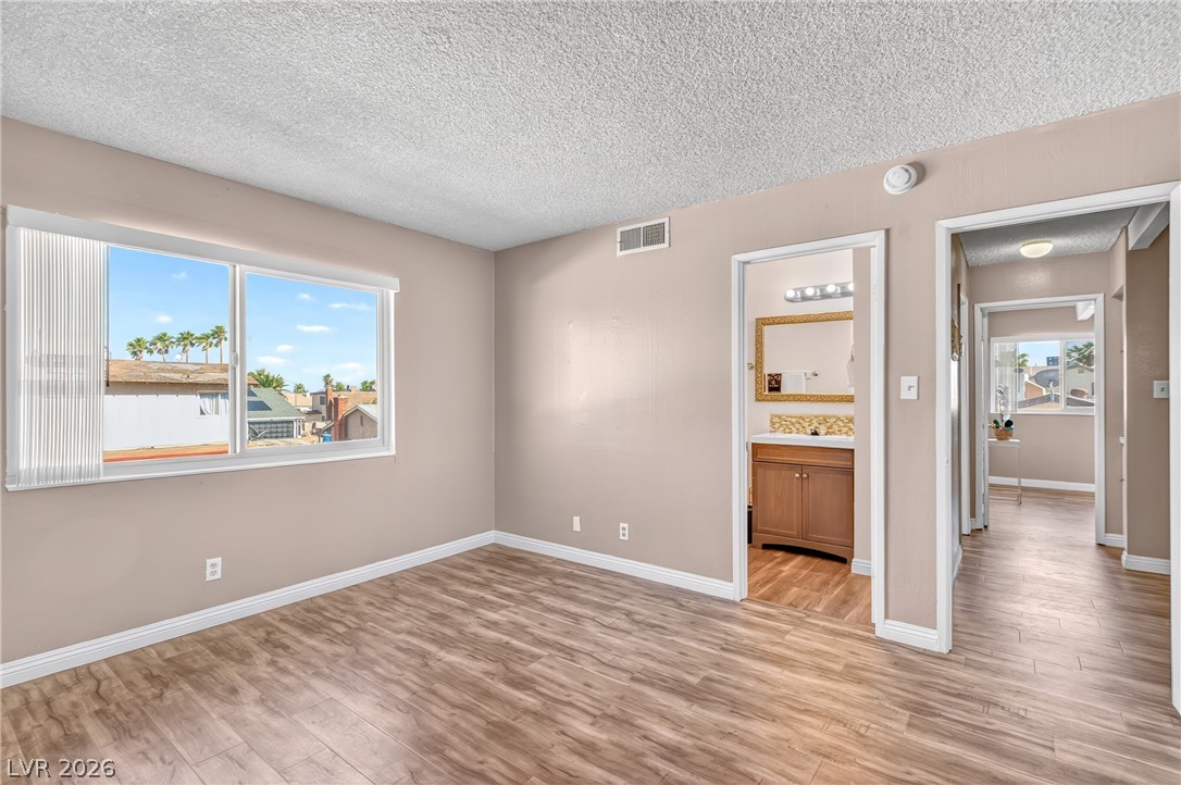 4302 Cloverhill Court Las Vegas NV 89147