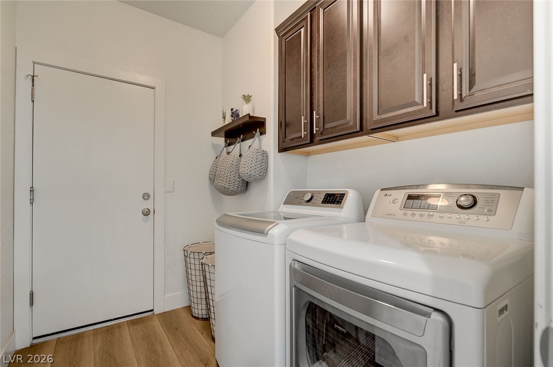 7317 Great Dover Street Las Vegas NV 89166