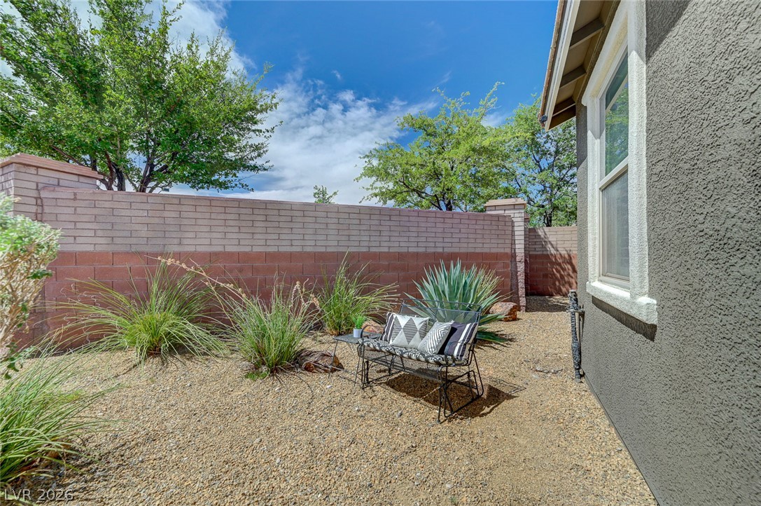 7317 Great Dover Street Las Vegas NV 89166