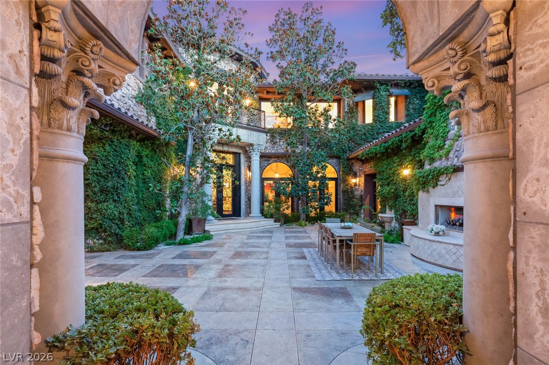 9701 Orient Express Court Las Vegas NV 89145