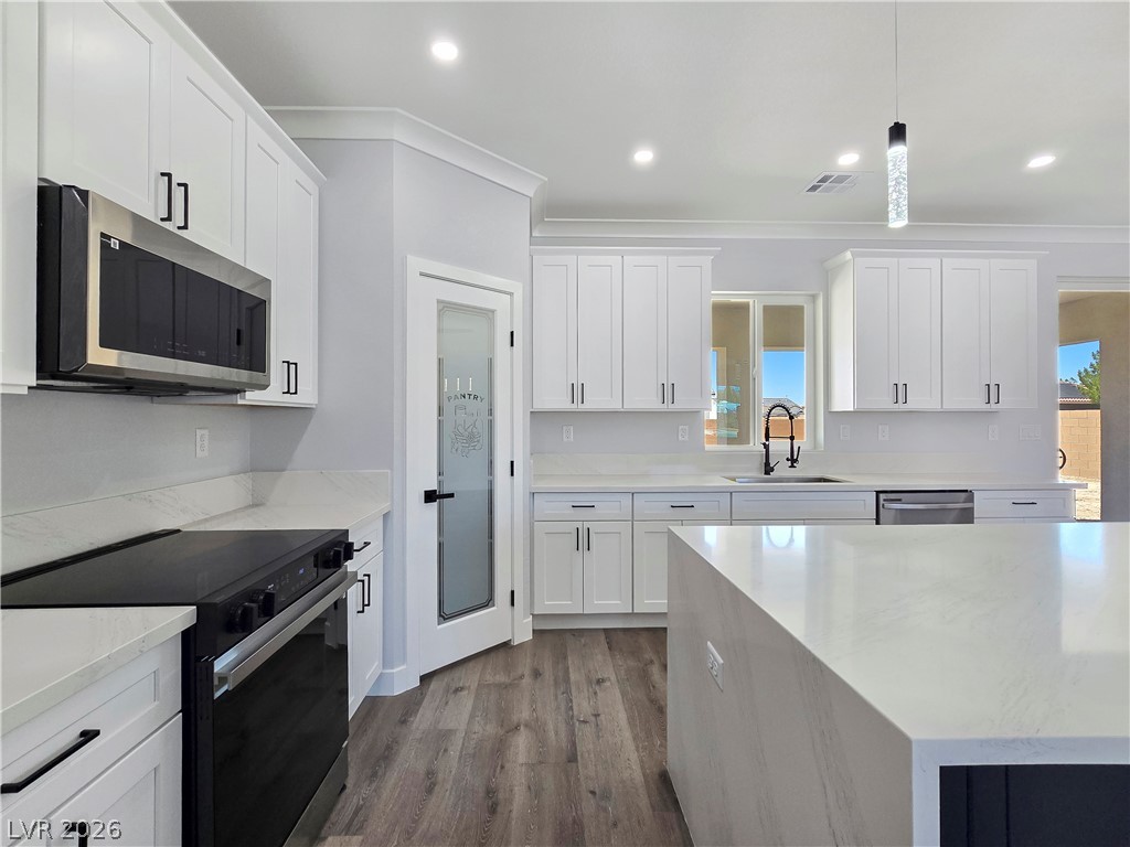 6920 Longmeadow Drive Pahrump NV 89061