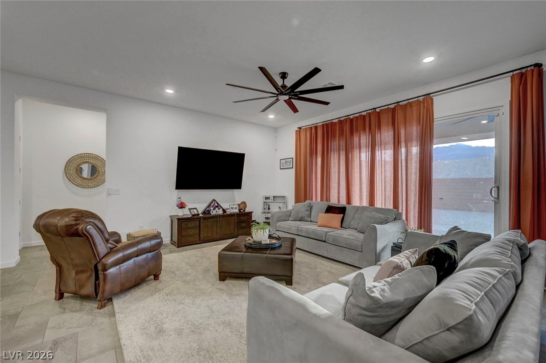 6313 Echo Landing Street Las Vegas NV 89166