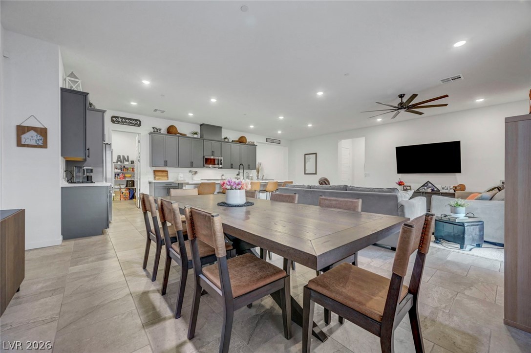 6313 Echo Landing Street Las Vegas NV 89166