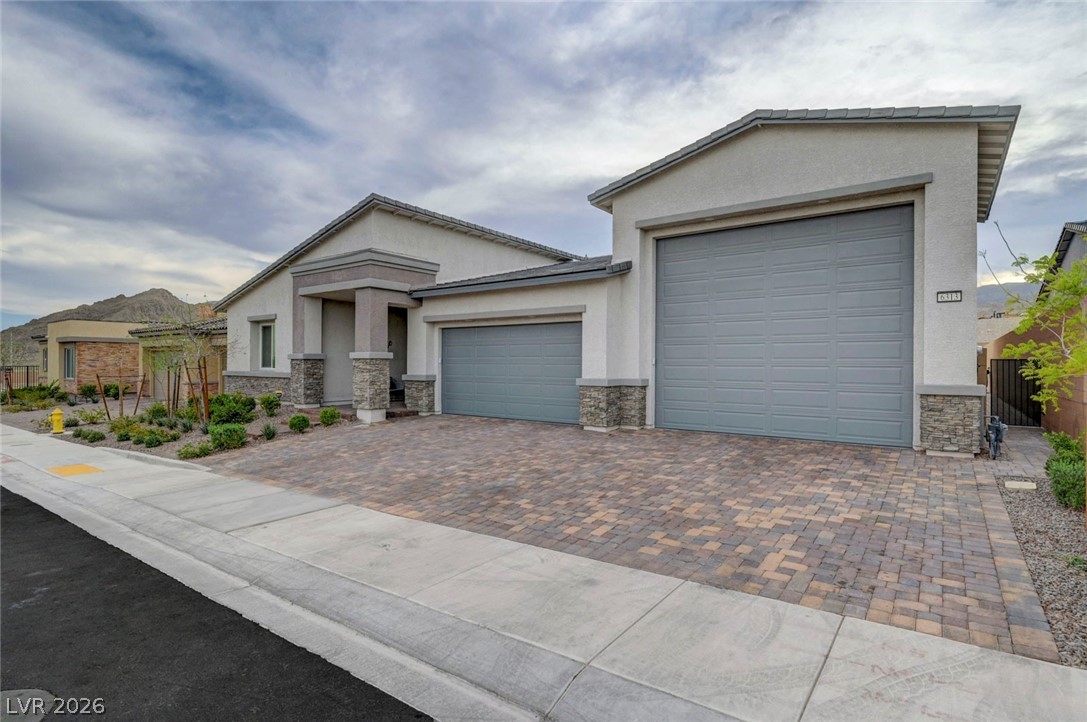 6313 Echo Landing Street Las Vegas NV 89166