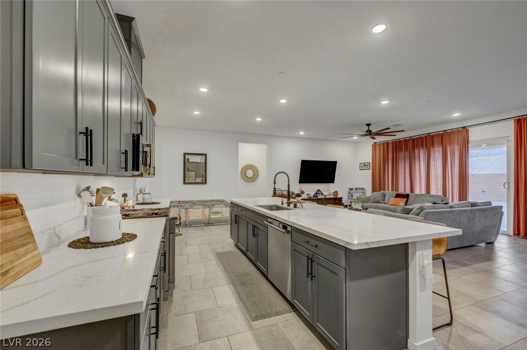 6313 Echo Landing Street Las Vegas NV 89166