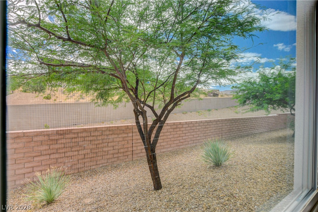 10885 Crimson Cliffs Avenue Las Vegas NV 89135