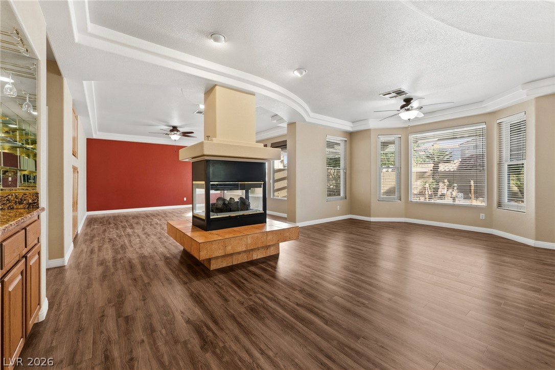 8404 Bay Crest Drive Las Vegas NV 89128