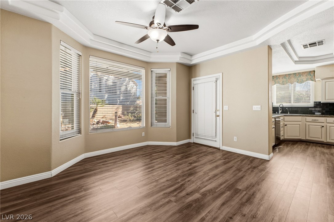 8404 Bay Crest Drive Las Vegas NV 89128