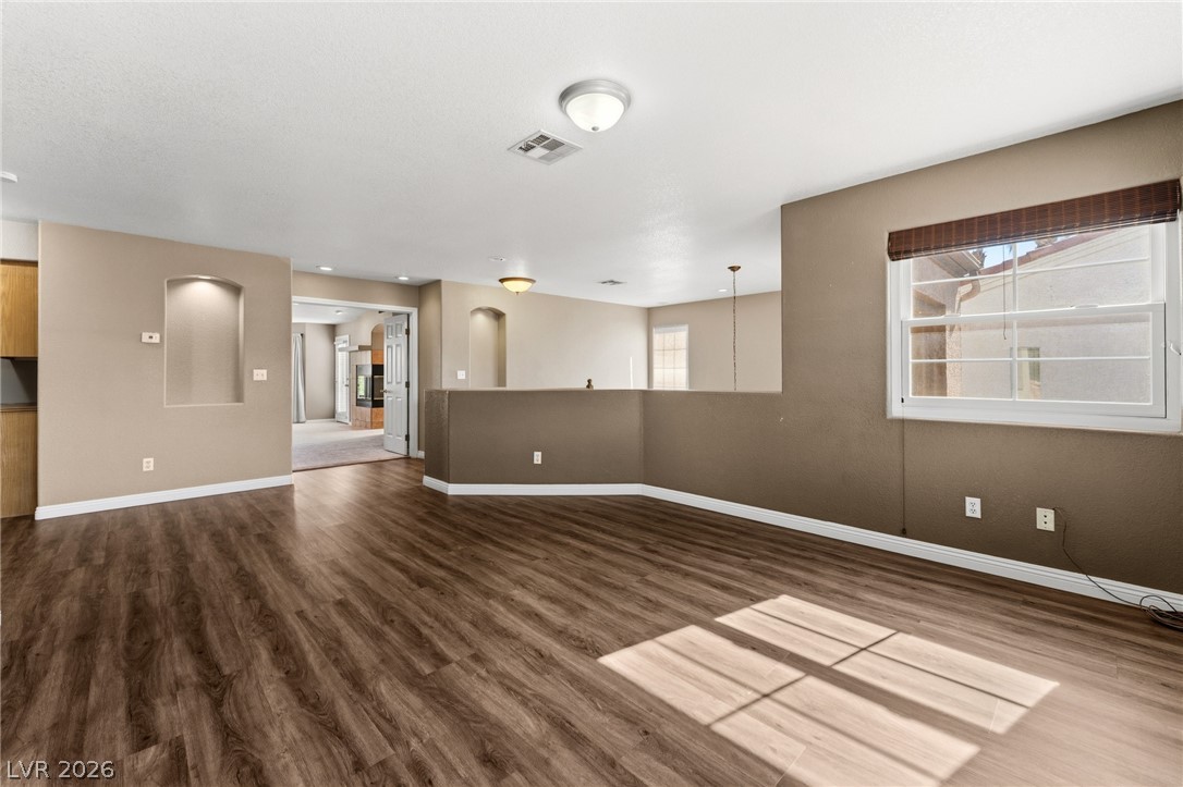 8404 Bay Crest Drive Las Vegas NV 89128